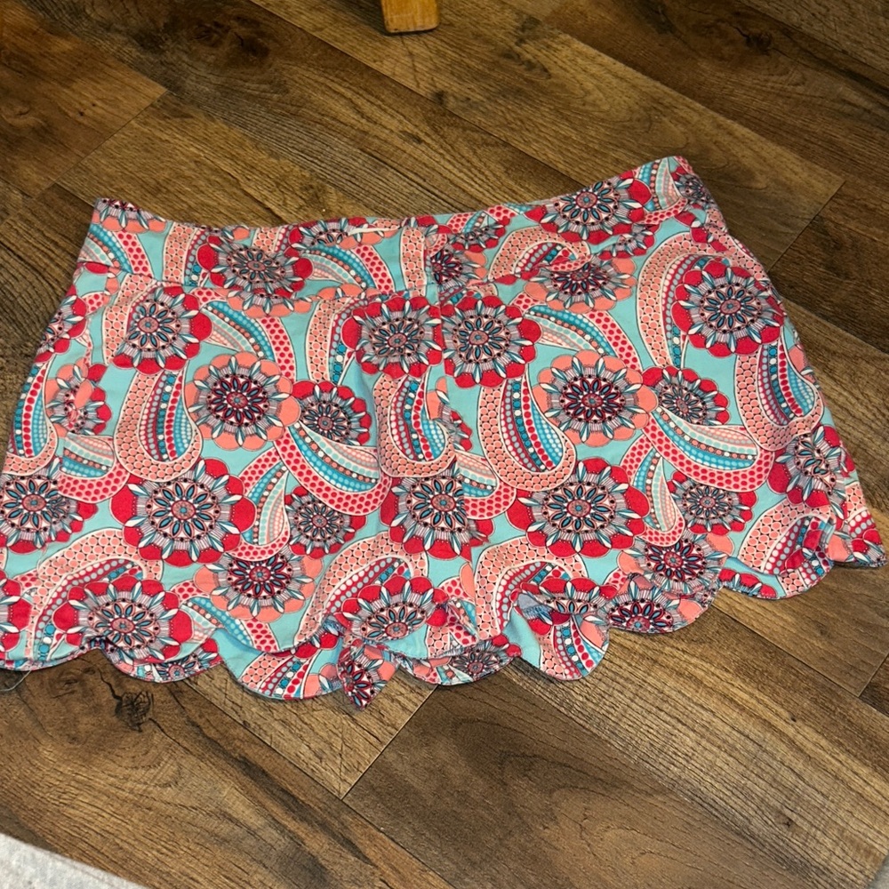 Crown & Ivy Paisley Floral shorts - Pink and Blue